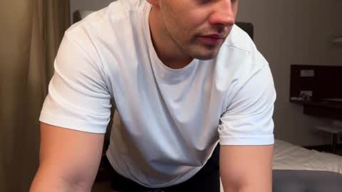 Snapshot of tasty_justin chatting on September 2025 08:09:02 PM My shows 2100500 UTC3 online show from September 2025 08:09:02 PM