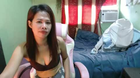 tasty_olive online show from October 2025 01:12:02 AM