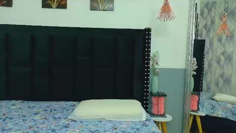 tastydarkchocolatee online show from July 2026 12:56:02 PM