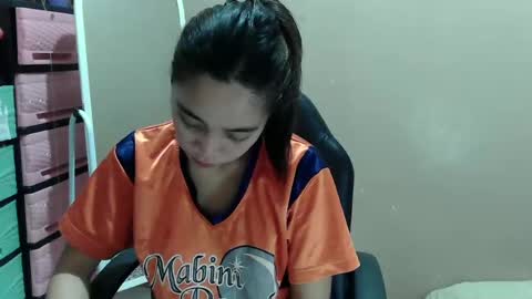 Snapshot of tastyhallie1 chatting on February 2025 07:01:02 AM hallie online show from February 2025 07:01:02 AM