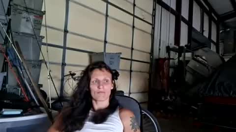 tastypeach6989 online show from June 2026 03:38:02 PM