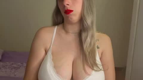 tateisblonde online show from July 2026 02:21:01 PM