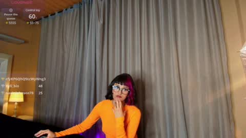 Snapshot of tati_cardenas chatting on March 2025 10:13:02 AM AME online show from March 2025 10:13:02 AM