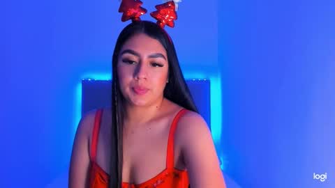 Snapshot of tatiana_2000 chatting on December 2024 03:00:02 AM Tatiana online show from December 2024 03:00:02 AM