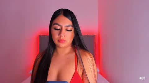 Snapshot of tatiana_2000 chatting on January 2025 10:23:01 PM Tatiana online show from January 2025 10:23:01 PM