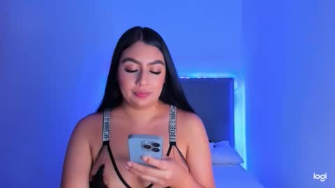 Snapshot of tatiana_2000 chatting on December 2025 01:32:01 AM Tatiana online show from December 2025 01:32:01 AM