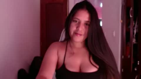tatianaez22 online show from April 2026 03:21:01 PM
