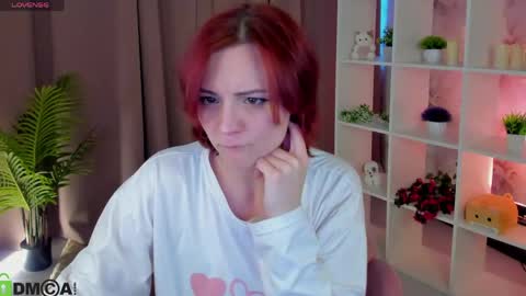 Snapshot of taticamomile chatting on May 2026 12:21:01 PM Tatica online show from May 2026 12:21:01 PM