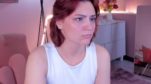 Snapshot of taticamomile chatting on May 2026 12:32:01 PM Tatica online show from May 2026 12:32:01 PM