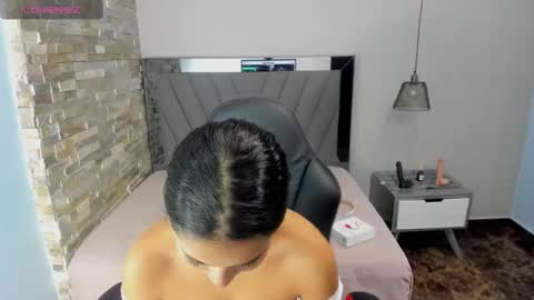 Snapshot of tatigold2 chatting on January 2026 12:18:02 PM T A T I online show from January 2026 12:18:02 PM