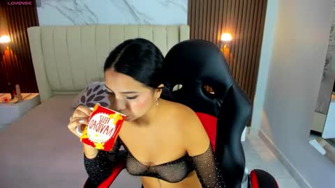 Snapshot of tatigold2 chatting on February 2026 07:19:02 PM T A T I online show from February 2026 07:19:02 PM