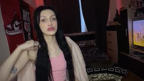 Snapshot of tatika_williams chatting on January 2026 12:43:01 PM tatika_williams online show from January 2026 12:43:01 PM