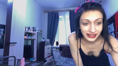 Snapshot of tatika_williams chatting on February 2026 01:10:01 PM tatika_williams online show from February 2026 01:10:01 PM