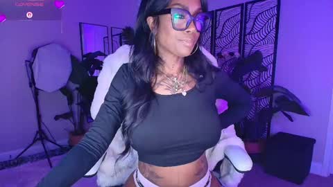 Tatted Queen online show from May 2026 07:43:01 PM