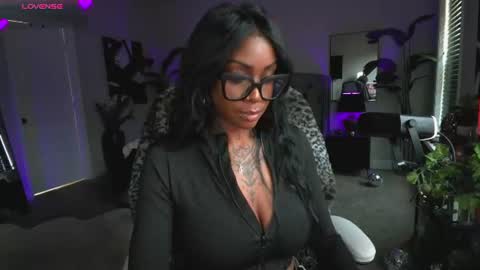 Tatted Queen online show from June 2026 08:20:02 PM
