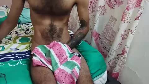 Snapshot of tatto_destroyer chatting on February 2025 07:05:01 PM Fernando online show from February 2025 07:05:01 PM