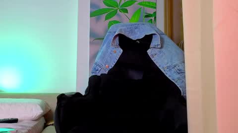 Snapshot of tattokoi chatting on April 2026 01:17:01 AM tattokoi online show from April 2026 01:17:01 AM