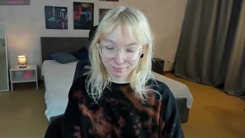 tattoo_artbaby online show from December 2025 01:48:02 AM