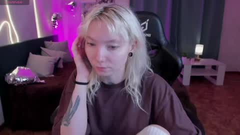 Snapshot of tattoo_artbaby chatting on May 2026 01:25:02 AM tattoo_artbaby online show from May 2026 01:25:02 AM
