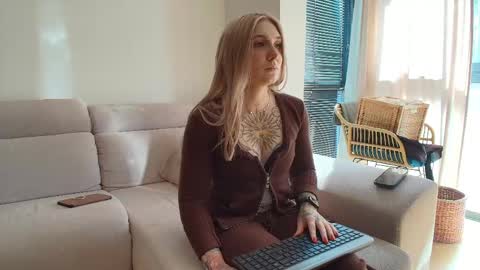tattoobbgirl online show from May 2026 03:19:02 PM