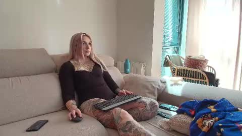 tattoobbgirl online show from June 2026 03:09:01 PM
