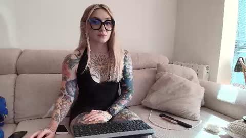 tattoobbgirl online show from June 2026 04:01:02 PM