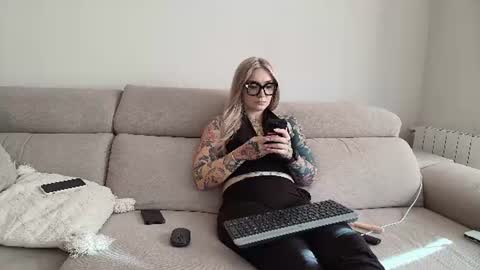 tattoobbgirl online show from July 2026 04:56:01 PM