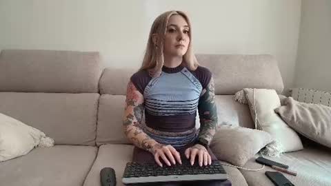 tattoobbgirl online show from July 2026 03:41:01 PM