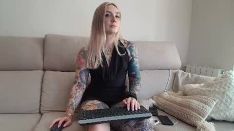 tattoobbgirl online show from July 2026 03:21:02 PM