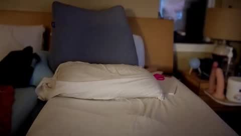 Snapshot of tattooed_love_boy chatting on November 2025 05:10:01 AM tattooed love boy online show from November 2025 05:10:01 AM