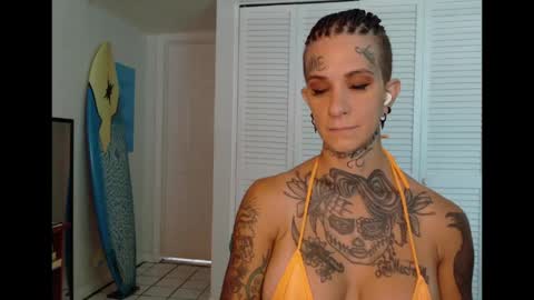 Snapshot of tattooed_natalia chatting on May 2026 01:52:01 PM Natalia 3 online show from May 2026 01:52:01 PM