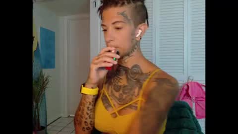 Snapshot of tattooed_natalia chatting on June 2026 02:19:01 PM Natalia 3 online show from June 2026 02:19:01 PM