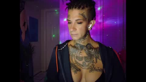 Snapshot of tattooed_natalia chatting on June 2026 09:28:02 AM Natalia 3 online show from June 2026 09:28:02 AM