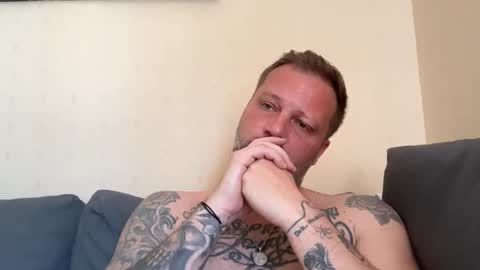 Snapshot of tattoomanforgirls chatting on May 2026 12:20:01 PM tattoomanforgirls online show from May 2026 12:20:01 PM