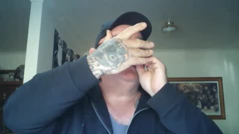 Snapshot of tattzsexy chatting on November 2025 10:25:01 PM tattzsexy online show from November 2025 10:25:01 PM