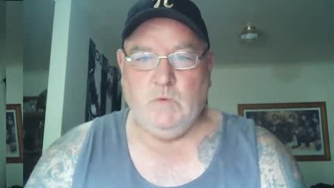 Snapshot of tattzsexy chatting on November 2025 10:19:01 PM tattzsexy online show from November 2025 10:19:01 PM