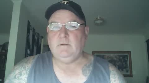 Snapshot of tattzsexy chatting on December 2025 10:41:02 PM tattzsexy online show from December 2025 10:41:02 PM