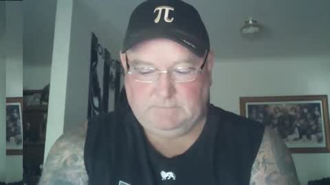 Snapshot of tattzsexy chatting on December 2025 12:48:01 AM tattzsexy online show from December 2025 12:48:01 AM