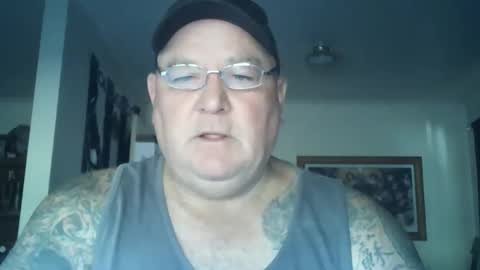 Snapshot of tattzsexy chatting on January 2026 10:26:01 PM tattzsexy online show from January 2026 10:26:01 PM