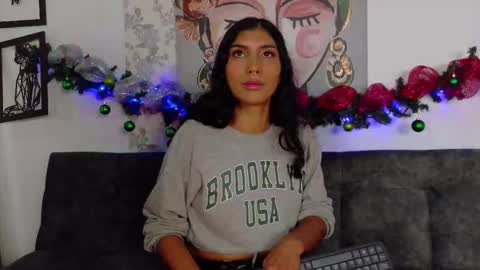 Taty Miller online show from December 2025 08:36:02 PM