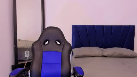 tau_montes online show from September 2025 05:20:02 AM