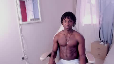 tau_montes online show from October 2025 02:43:02 PM