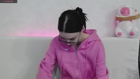 Snapshot of tayaavis chatting on September 2025 06:18:02 PM Taya online show from September 2025 06:18:02 PM