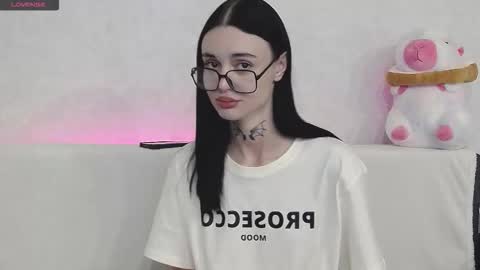 Snapshot of tayaavis chatting on September 2025 07:03:01 PM Taya online show from September 2025 07:03:01 PM