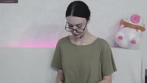 Snapshot of tayaavis chatting on September 2025 07:05:01 PM Taya online show from September 2025 07:05:01 PM