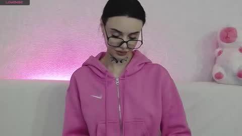 Snapshot of tayaavis chatting on October 2025 06:20:01 PM Taya online show from October 2025 06:20:01 PM