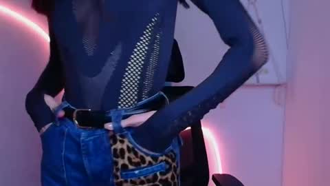 Taya online show from December 2025 06:41:02 AM