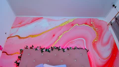 Sarah  online show from January 2025 01:00:01 AM