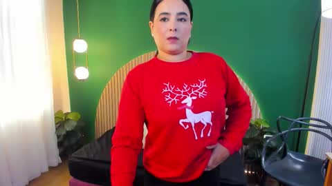 Snapshot of taylor_bennet chatting on December 2025 11:37:01 AM Taylor Bennet online show from December 2025 11:37:01 AM
