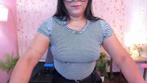 Snapshot of taylor_bennet chatting on March 2026 11:49:01 AM Taylor Bennet online show from March 2026 11:49:01 AM